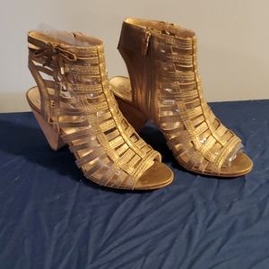 Vince Camuto size 8.5 gold sandal heels